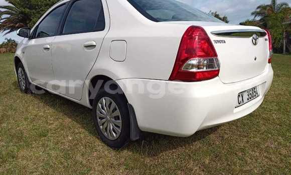 Acheter Occasion Voiture Toyota Etios Blanc à Rehoboth, Hardap Acheter Occasion Voiture Toyota Etios Blanc à Rehoboth, Hardap