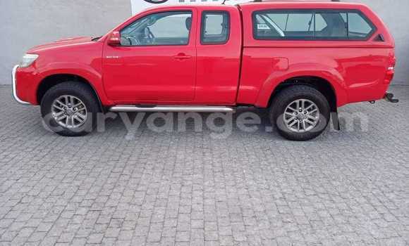 Acheter Occasion Voiture Toyota Hilux Rouge à Warmbad, Karas Acheter Occasion Voiture Toyota Hilux Rouge à Warmbad, Karas