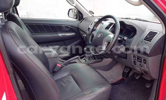 Acheter Occasion Voiture Toyota Hilux Rouge à Warmbad, Karas Acheter Occasion Voiture Toyota Hilux Rouge à Warmbad, Karas