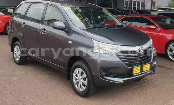Acheter Occasion Voiture Toyota Avanza Gris à Walvis Bay, Namibie