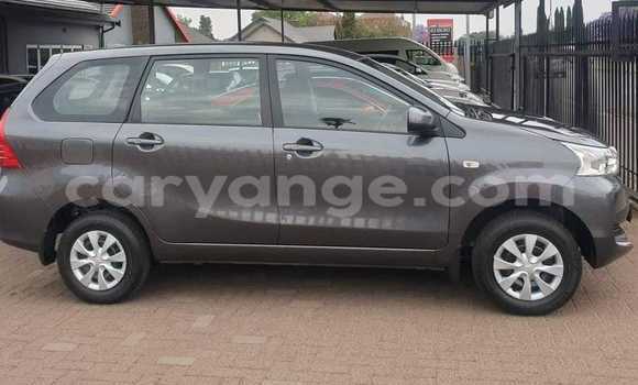 Acheter Occasion Voiture Toyota Avanza Gris à Walvis Bay, Namibie Acheter Occasion Voiture Toyota Avanza Gris à Walvis Bay, Namibie