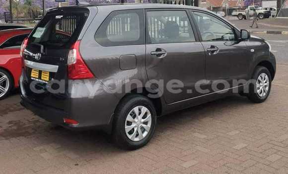 Acheter Occasion Voiture Toyota Avanza Gris à Walvis Bay, Namibie Acheter Occasion Voiture Toyota Avanza Gris à Walvis Bay, Namibie