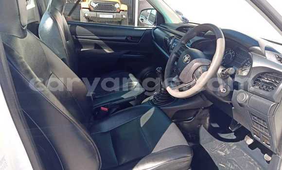 Buy Used Toyota Hilux White Car in Henties Bay in Erongo Buy Used Toyota Hilux White Car in Henties Bay in Erongo