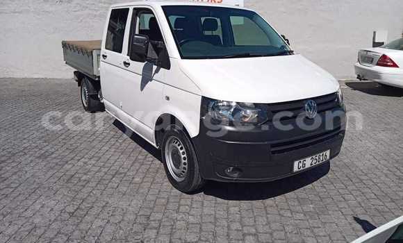 Acheter Occasion Voiture Volkswagen Transporter Blanc à Henties Bay, Erongo Acheter Occasion Voiture Volkswagen Transporter Blanc à Henties Bay, Erongo