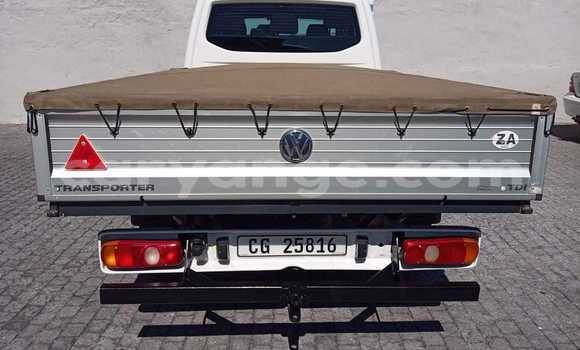 Acheter Occasion Voiture Volkswagen Transporter Blanc à Henties Bay, Erongo Acheter Occasion Voiture Volkswagen Transporter Blanc à Henties Bay, Erongo
