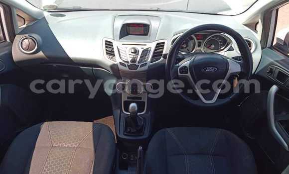 Acheter Occasion Voiture Ford Fiesta Blanc à Rehoboth, Hardap Acheter Occasion Voiture Ford Fiesta Blanc à Rehoboth, Hardap