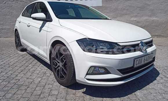 Acheter Occasion Voiture Volkswagen Polo Blanc à Outjo, Kunene Acheter Occasion Voiture Volkswagen Polo Blanc à Outjo, Kunene