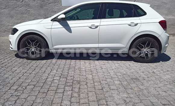 Acheter Occasion Voiture Volkswagen Polo Blanc à Outjo, Kunene Acheter Occasion Voiture Volkswagen Polo Blanc à Outjo, Kunene