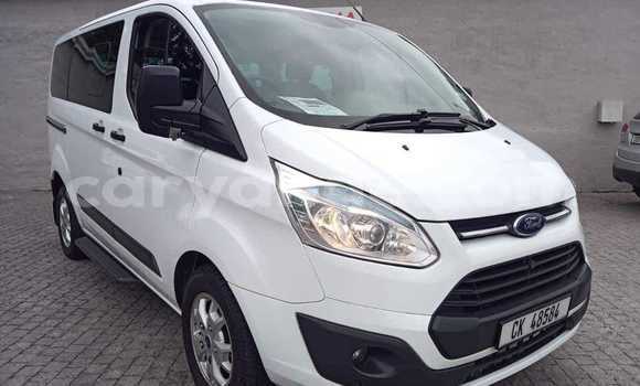 Buy Used Ford Tourneo Custom White Car in Usakos in Erongo