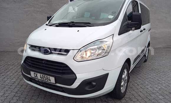 Buy Used Ford Tourneo Custom White Car in Usakos in Erongo Buy Used Ford Tourneo Custom White Car in Usakos in Erongo
