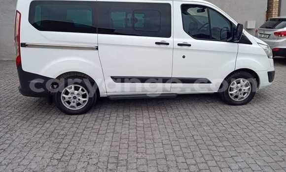 Buy Used Ford Tourneo Custom White Car in Usakos in Erongo Buy Used Ford Tourneo Custom White Car in Usakos in Erongo