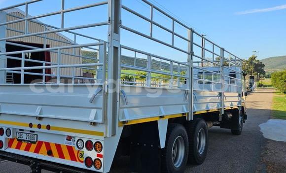 Buy Used Isuzu FTR 850 White Truck in Windhoek in Namibia Buy Used Isuzu FTR 850 White Truck in Windhoek in Namibia
