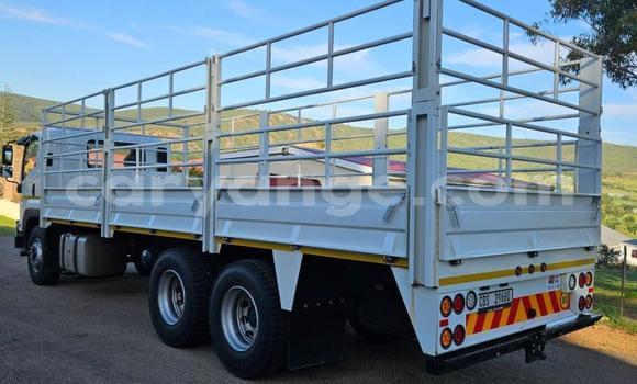 Buy Used Isuzu FTR 850 White Truck in Windhoek in Namibia Buy Used Isuzu FTR 850 White Truck in Windhoek in Namibia