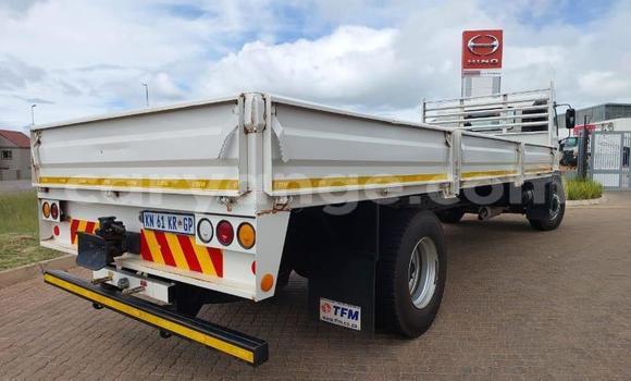 Buy Used Hino 300 Series White Truck in Windhoek in Namibia Buy Used Hino 300 Series White Truck in Windhoek in Namibia