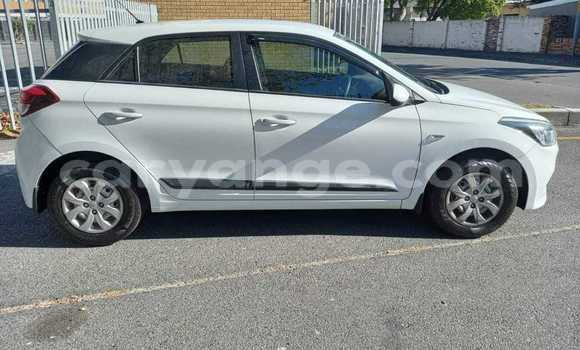 Acheter Occasion Voiture Hyundai I20 Blanc à Usakos, Erongo Acheter Occasion Voiture Hyundai I20 Blanc à Usakos, Erongo