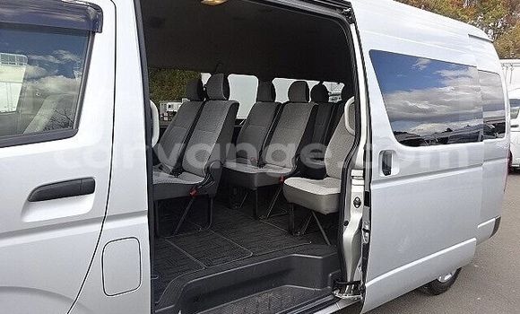 Acheter Occasion Voiture Toyota Hi Ace Gris à Karibib, Erongo Acheter Occasion Voiture Toyota Hi Ace Gris à Karibib, Erongo