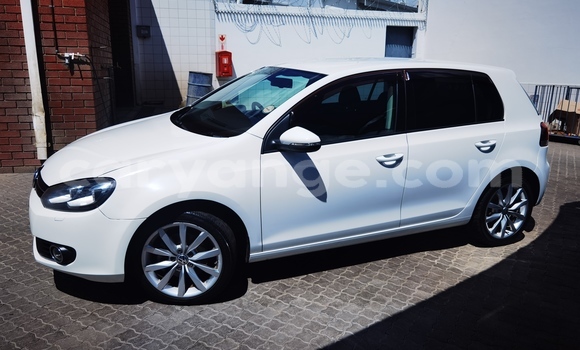 Acheter Occasion Voiture Volkswagen Golf Blanc à Windhoek, Namibie Acheter Occasion Voiture Volkswagen Golf Blanc à Windhoek, Namibie