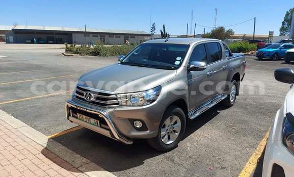 Buy Used Toyota Hilux Beige Car in Grootfontein in Namibia Buy Used Toyota Hilux Beige Car in Grootfontein in Namibia