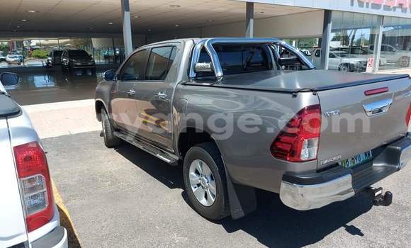 Buy Used Toyota Hilux Beige Car in Grootfontein in Namibia Buy Used Toyota Hilux Beige Car in Grootfontein in Namibia