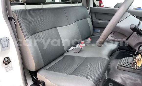 Acheter Occasion Voiture Nissan NP 300 Blanc à Henties Bay, Erongo Acheter Occasion Voiture Nissan NP 300 Blanc à Henties Bay, Erongo