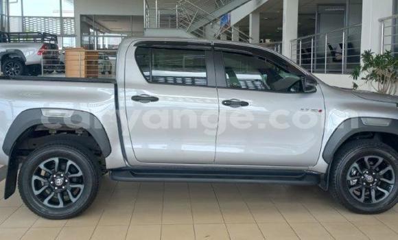 Acheter Occasion Voiture Toyota Hilux Gris à Karasburg, Karas Acheter Occasion Voiture Toyota Hilux Gris à Karasburg, Karas