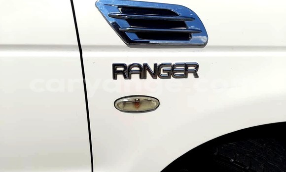 Acheter Occasion Voiture FORD MUSTANG Blanc à Okahandja, Namibie Acheter Occasion Voiture FORD MUSTANG Blanc à Okahandja, Namibie