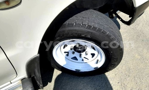 Acheter Occasion Voiture FORD MUSTANG Blanc à Okahandja, Namibie Acheter Occasion Voiture FORD MUSTANG Blanc à Okahandja, Namibie