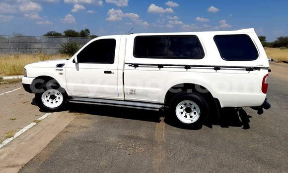 Acheter Occasion Voiture FORD MUSTANG Blanc à Okahandja, Namibie Acheter Occasion Voiture FORD MUSTANG Blanc à Okahandja, Namibie