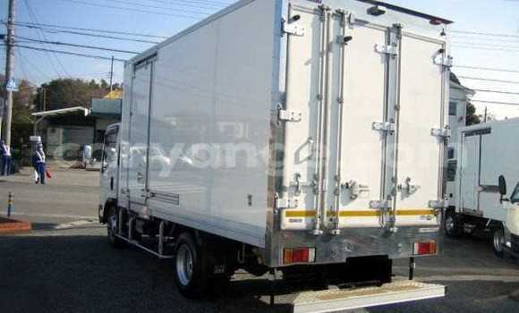 Buy Used Mitsubishi Van White Truck in Grootfontein in Namibia Buy Used Mitsubishi Van White Truck in Grootfontein in Namibia