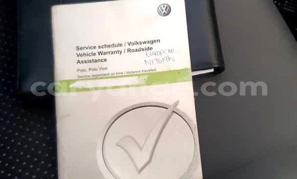 Acheter Occasion Voiture Volkswagen Polo Sedan Gris à Okahandja, Namibie Acheter Occasion Voiture Volkswagen Polo Sedan Gris à Okahandja, Namibie