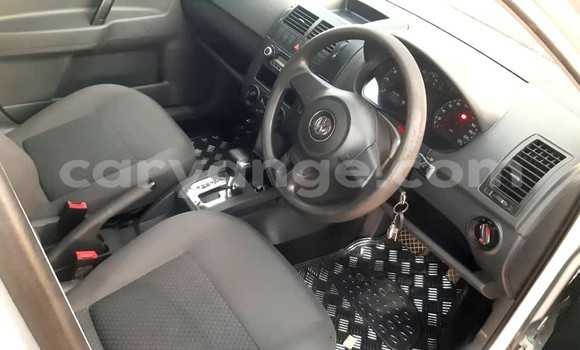 Acheter Occasion Voiture Volkswagen Polo Sedan Gris à Okahandja, Namibie Acheter Occasion Voiture Volkswagen Polo Sedan Gris à Okahandja, Namibie