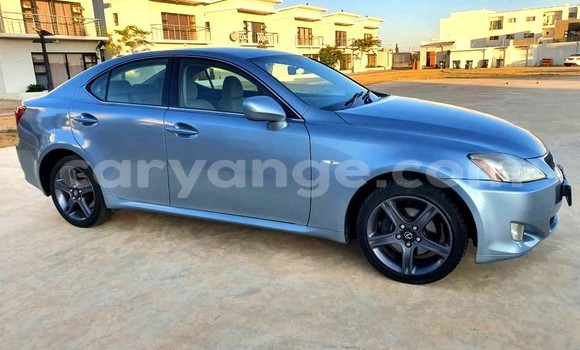 Acheter Occasion Voiture Lexus IS 300 Bleu à Windhoek, Namibie Acheter Occasion Voiture Lexus IS 300 Bleu à Windhoek, Namibie