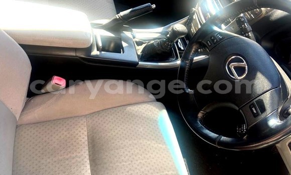 Acheter Occasion Voiture Lexus IS 300 Bleu à Windhoek, Namibie Acheter Occasion Voiture Lexus IS 300 Bleu à Windhoek, Namibie