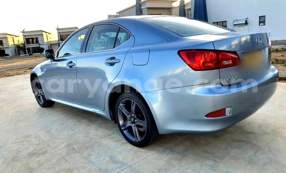 Acheter Occasion Voiture Lexus IS 300 Bleu à Windhoek, Namibie Acheter Occasion Voiture Lexus IS 300 Bleu à Windhoek, Namibie