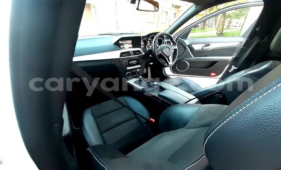 Acheter Occasion Voiture Mercedes-Benz C–Class Blanc à Okahandja, Namibie Acheter Occasion Voiture Mercedes-Benz C–Class Blanc à Okahandja, Namibie