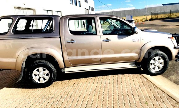 Acheter Occasion Voiture Toyota Hilux Beige à Windhoek, Namibie Acheter Occasion Voiture Toyota Hilux Beige à Windhoek, Namibie