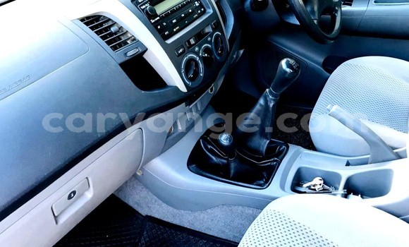 Acheter Occasion Voiture Toyota Hilux Beige à Windhoek, Namibie Acheter Occasion Voiture Toyota Hilux Beige à Windhoek, Namibie