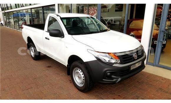 Buy Used Toyota Hilux White Car in Henties Bay in Erongo Buy Used Toyota Hilux White Car in Henties Bay in Erongo