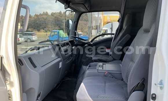 Buy Used Isuzu FTR 850 White Truck in Otjimbingwe in Erongo Buy Used Isuzu FTR 850 White Truck in Otjimbingwe in Erongo
