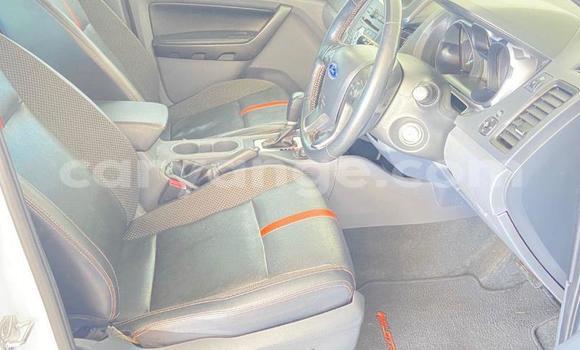 Acheter Occasion Voiture Ford Ranger Blanc à Windhoek, Namibie Acheter Occasion Voiture Ford Ranger Blanc à Windhoek, Namibie