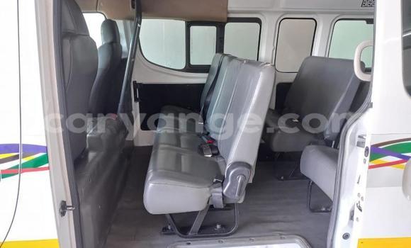 Buy Used Nissan NV350 Caravan White Car in Warmbad in Karas Buy Used Nissan NV350 Caravan White Car in Warmbad in Karas