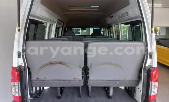 Buy Used Nissan NV350 Caravan White Car in Warmbad in Karas Buy Used Nissan NV350 Caravan White Car in Warmbad in Karas