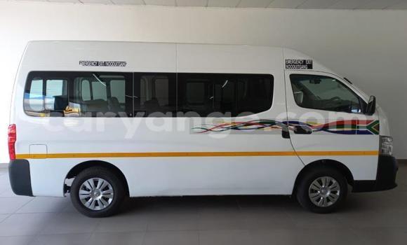 Buy Used Nissan NV350 Caravan White Car in Warmbad in Karas Buy Used Nissan NV350 Caravan White Car in Warmbad in Karas