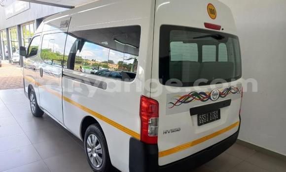 Buy Used Nissan NV350 Caravan White Car in Warmbad in Karas Buy Used Nissan NV350 Caravan White Car in Warmbad in Karas