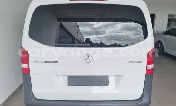 Acheter Occasion Voiture Mercedes-Benz Vito Blanc à Henties Bay, Erongo Acheter Occasion Voiture Mercedes-Benz Vito Blanc à Henties Bay, Erongo