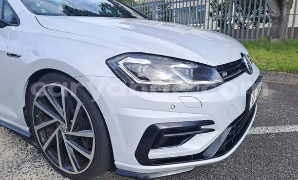 Buy Used Volkswagen Golf R White Car in Katima Mulilo in Caprivi Buy Used Volkswagen Golf R White Car in Katima Mulilo in Caprivi