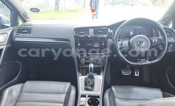 Acheter Occasion Voiture Volkswagen Golf R Blanc à Katima Mulilo, Caprivi Acheter Occasion Voiture Volkswagen Golf R Blanc à Katima Mulilo, Caprivi