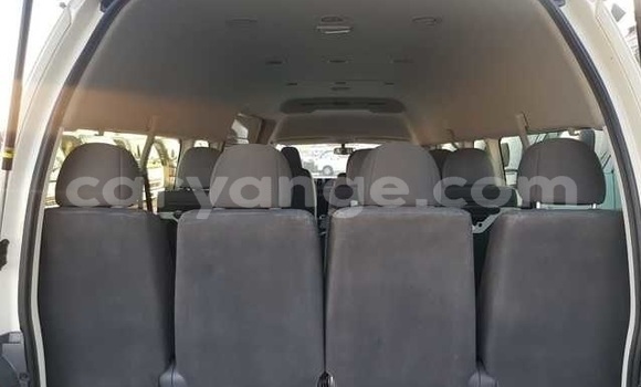 Acheter Occasion Voiture Toyota Grand HiAce Blanc à Windhoek, Namibie Acheter Occasion Voiture Toyota Grand HiAce Blanc à Windhoek, Namibie