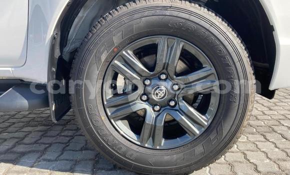 Buy Used Toyota Hilux White Car in Gobabis in Omaheke Buy Used Toyota Hilux White Car in Gobabis in Omaheke