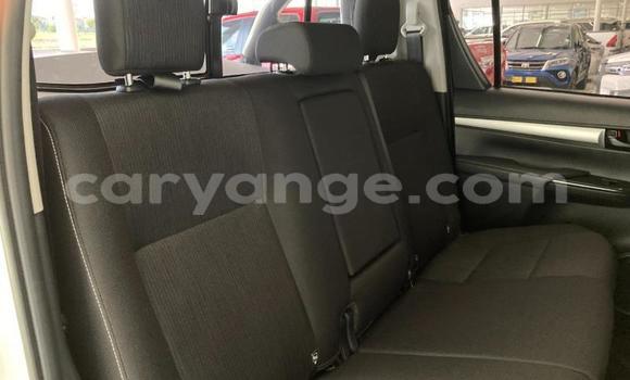 Buy Used Toyota Hilux White Car in Gobabis in Omaheke Buy Used Toyota Hilux White Car in Gobabis in Omaheke